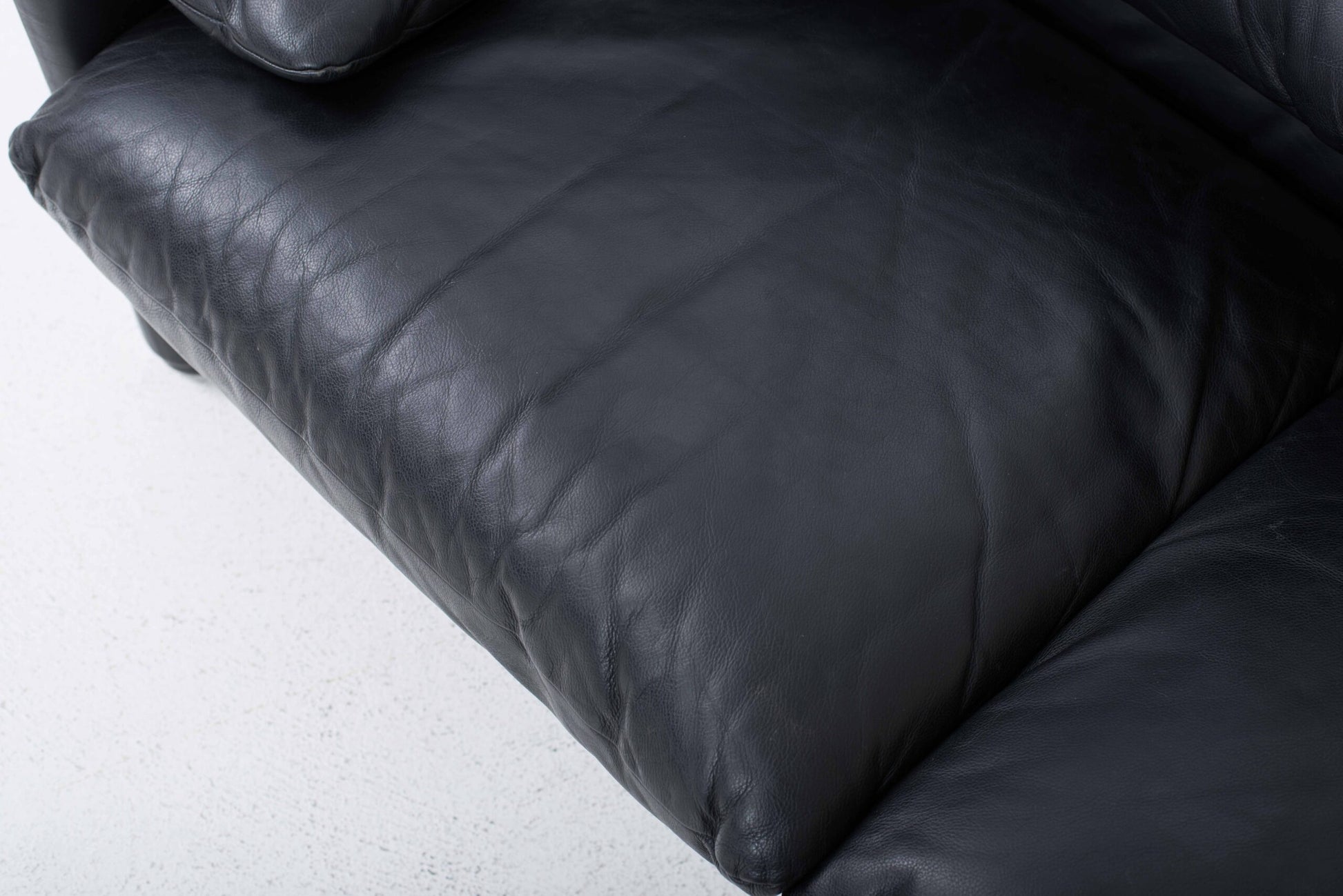 Vintage Sofa "Maralunga" von Vico Magistretti für Cassina, schwarzes Leder