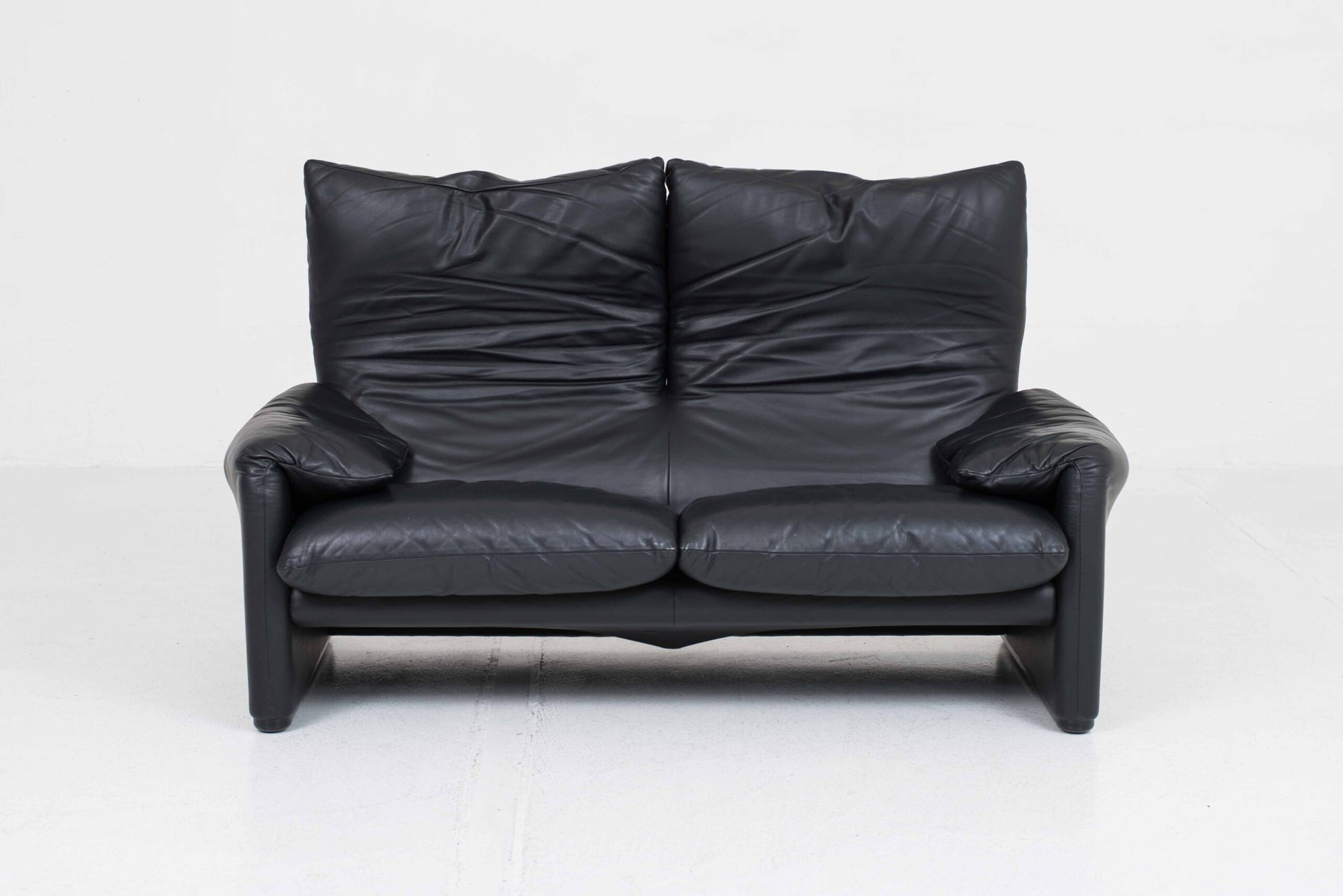 Vintage Sofa "Maralunga" von Vico Magistretti für Cassina, schwarzes Leder