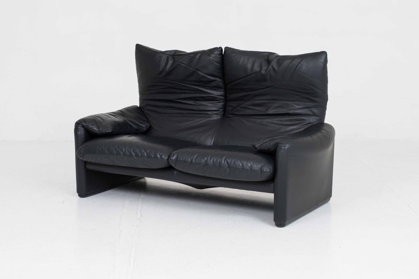 Vintage Sofa "Maralunga" von Vico Magistretti für Cassina, schwarzes Leder