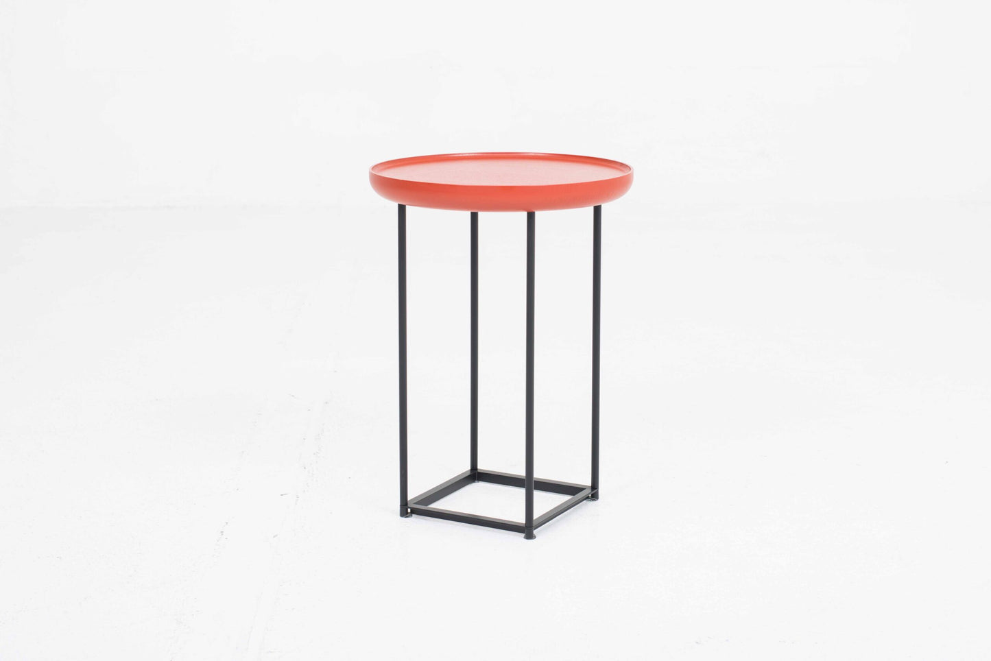 Vintage Beistelltisch Torei von Luca Nichetto für Cassina orange-rot, schwarz