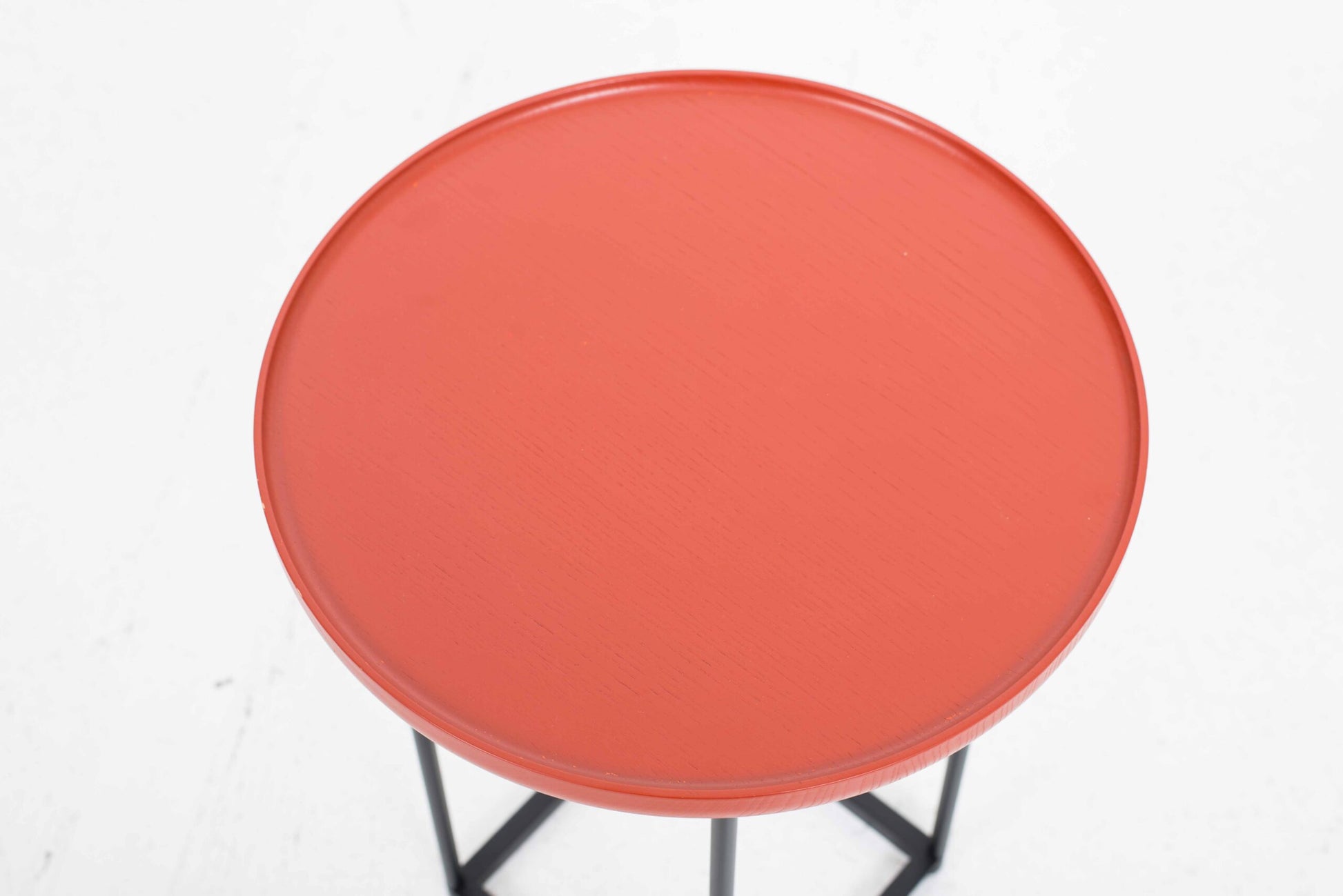 Vintage Beistelltisch Torei von Luca Nichetto für Cassina orange-rot, schwarz