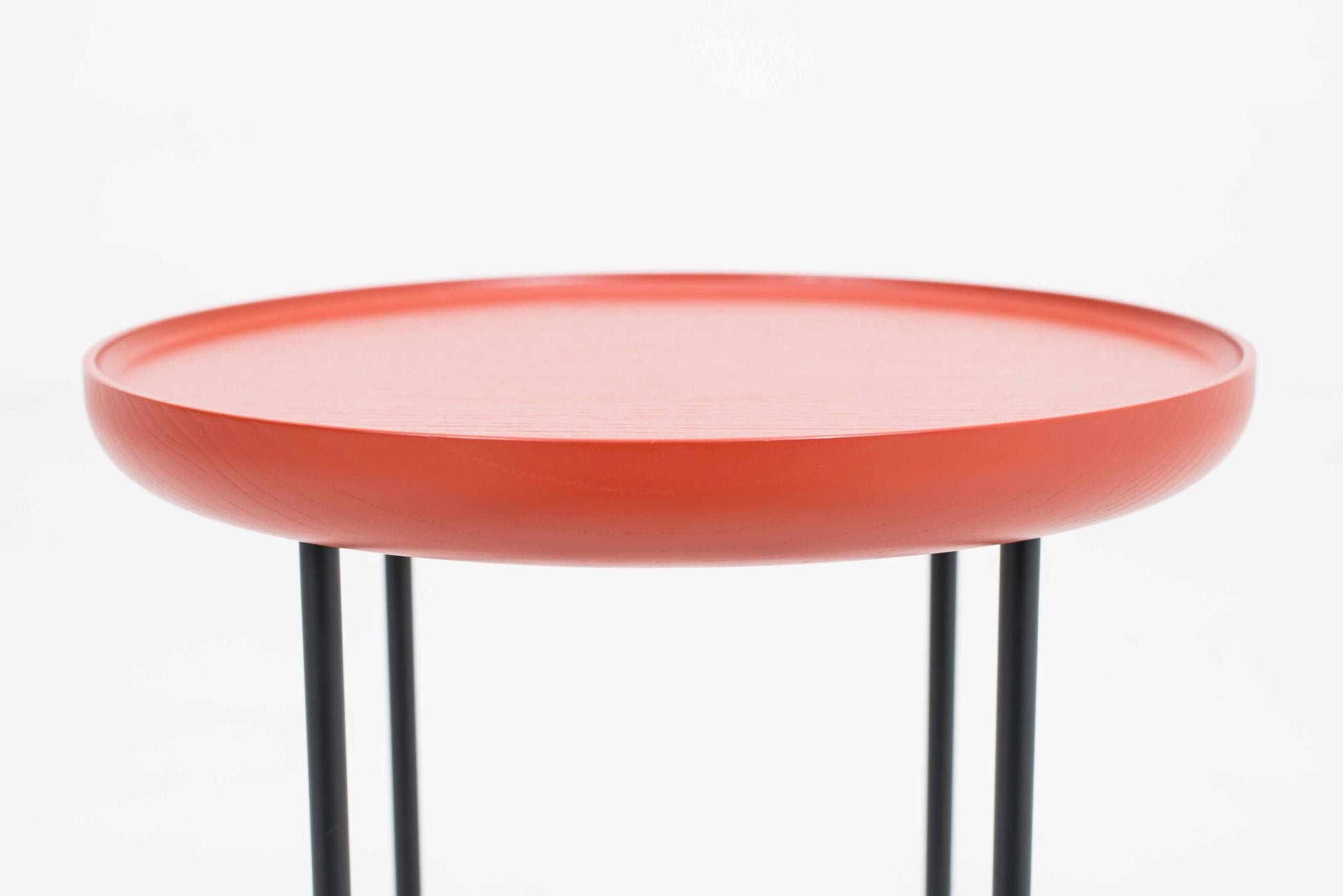 Vintage Beistelltisch Torei von Luca Nichetto für Cassina orange-rot, schwarz