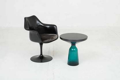 Vintage Beistelltisch Bell Table von ClassiCon montana-blau schwarz