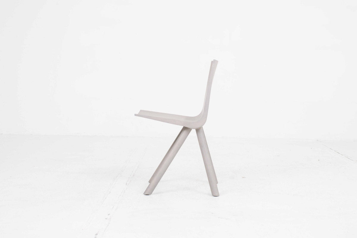 Chaise Cresta de Jörg Boner pour Dadadum en granit frêne