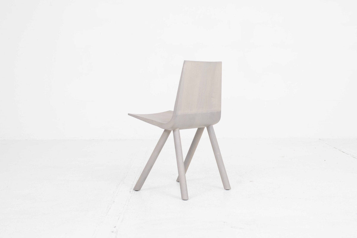 Chaise Cresta de Jörg Boner pour Dadadum en granit frêne