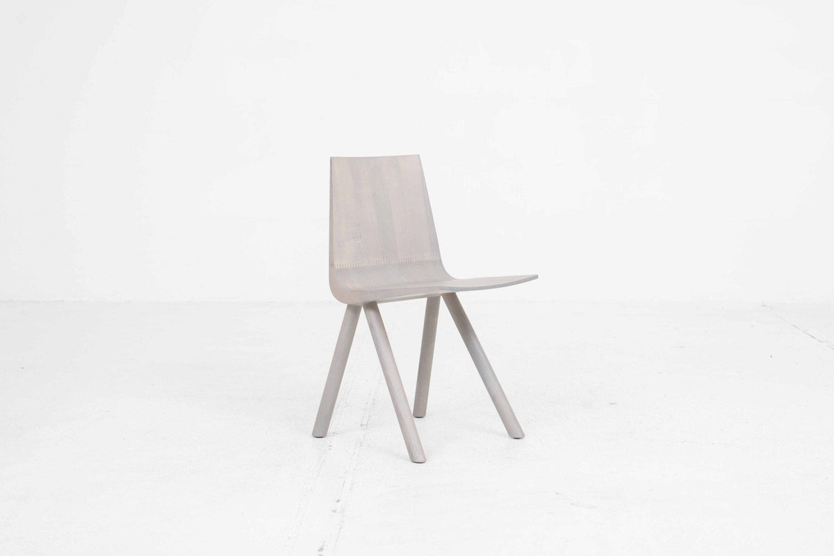 Chaise Cresta de Jörg Boner pour Dadadum en granit frêne