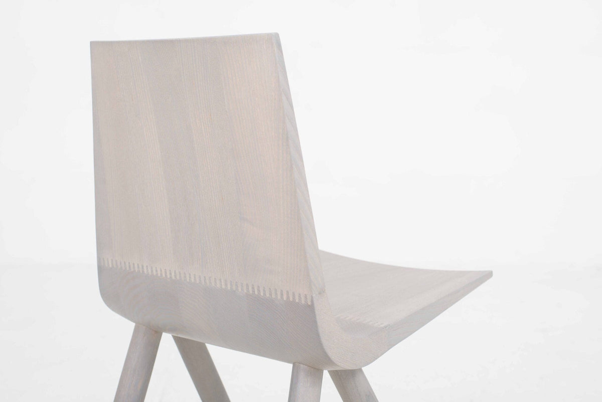 Chaise Cresta de Jörg Boner pour Dadadum en granit frêne