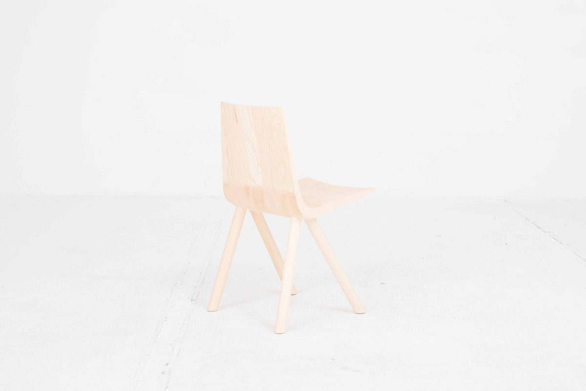 Chaise Cresta de Jörg Boner pour Dadadum en frêne naturel