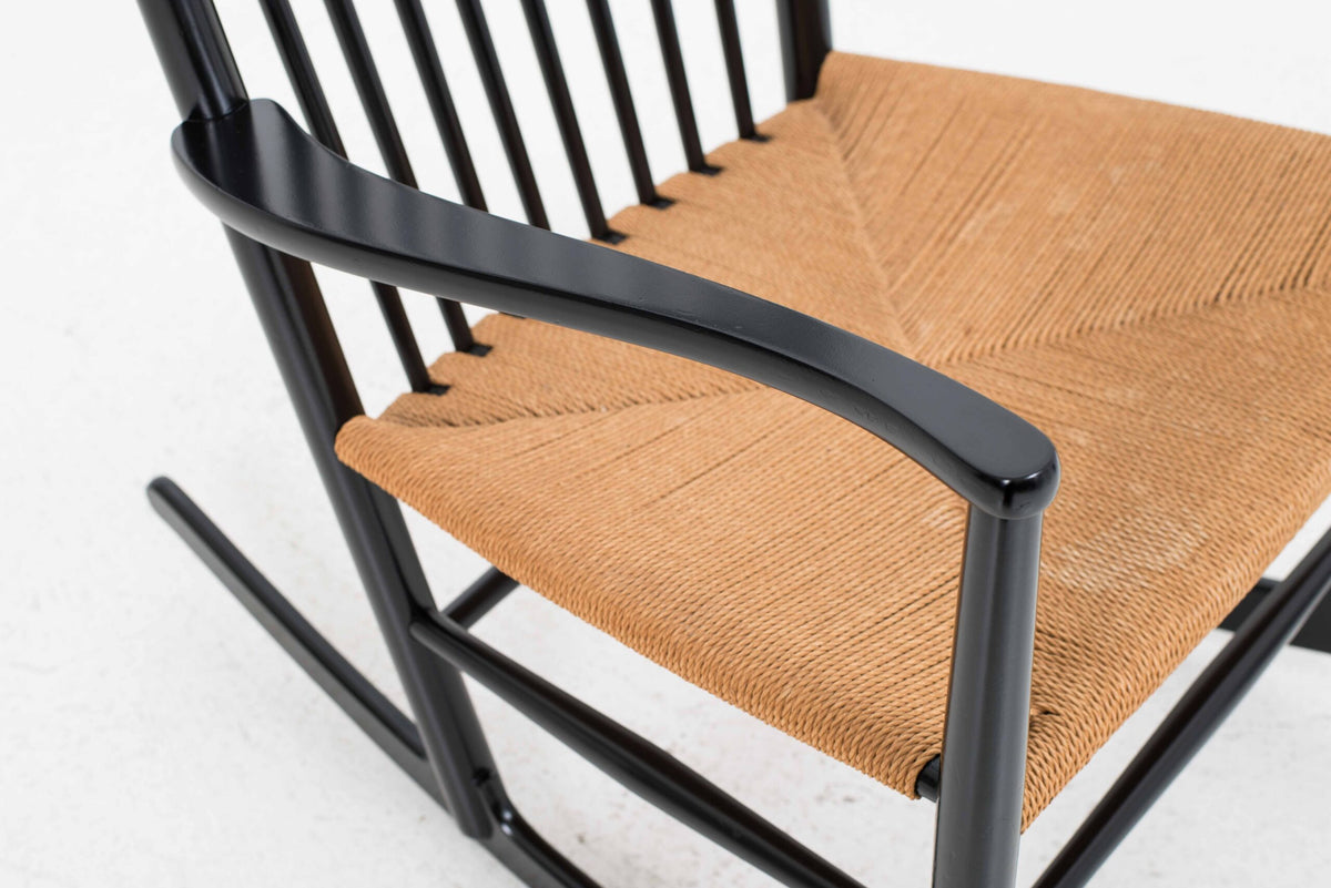 Vintage Schaukelstuhl J16 von Hans J. Wegner für FDB Møbler