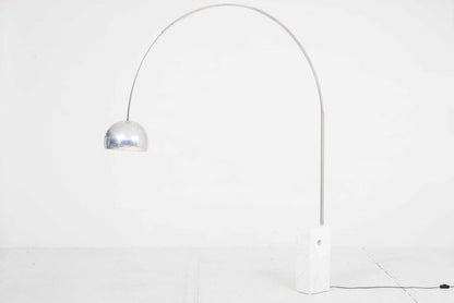 Lampe à arc Flos Arco par Achille et Pier Giacomo Castiglioni