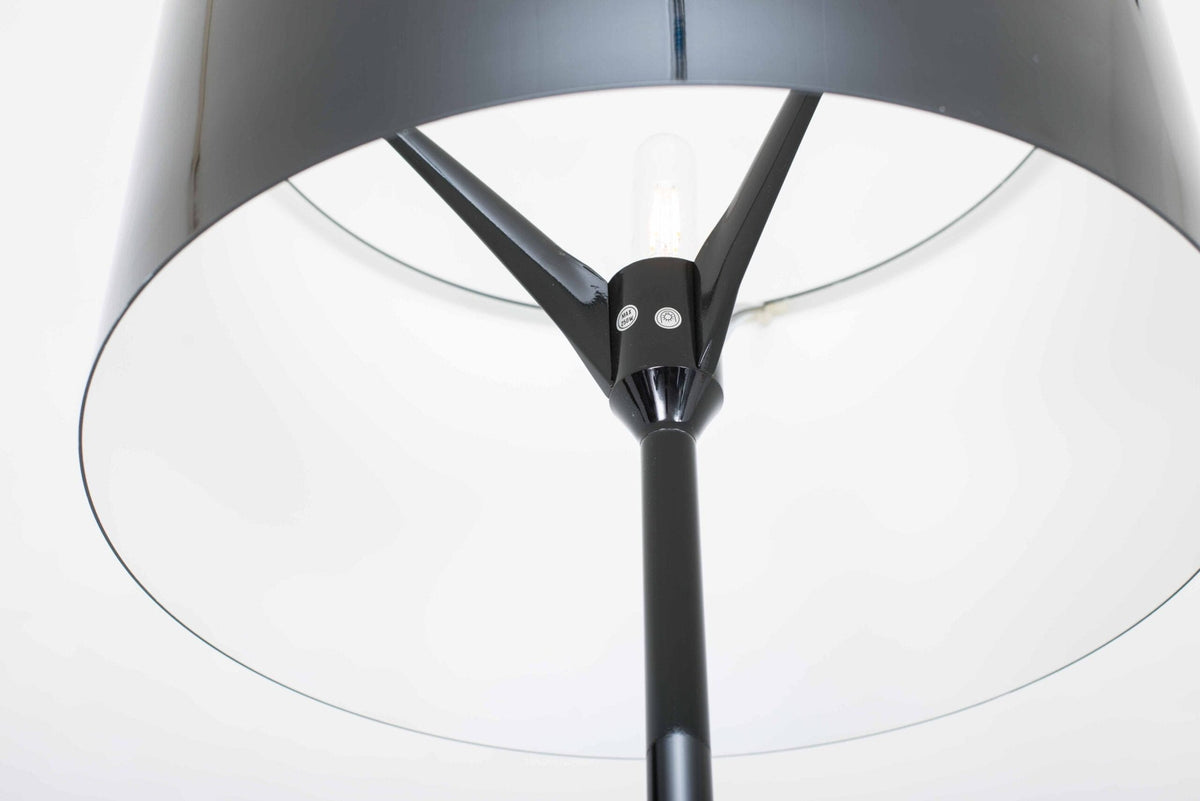Stehleuchte Spun Light von Sebastian Wrong für Flos schwarz