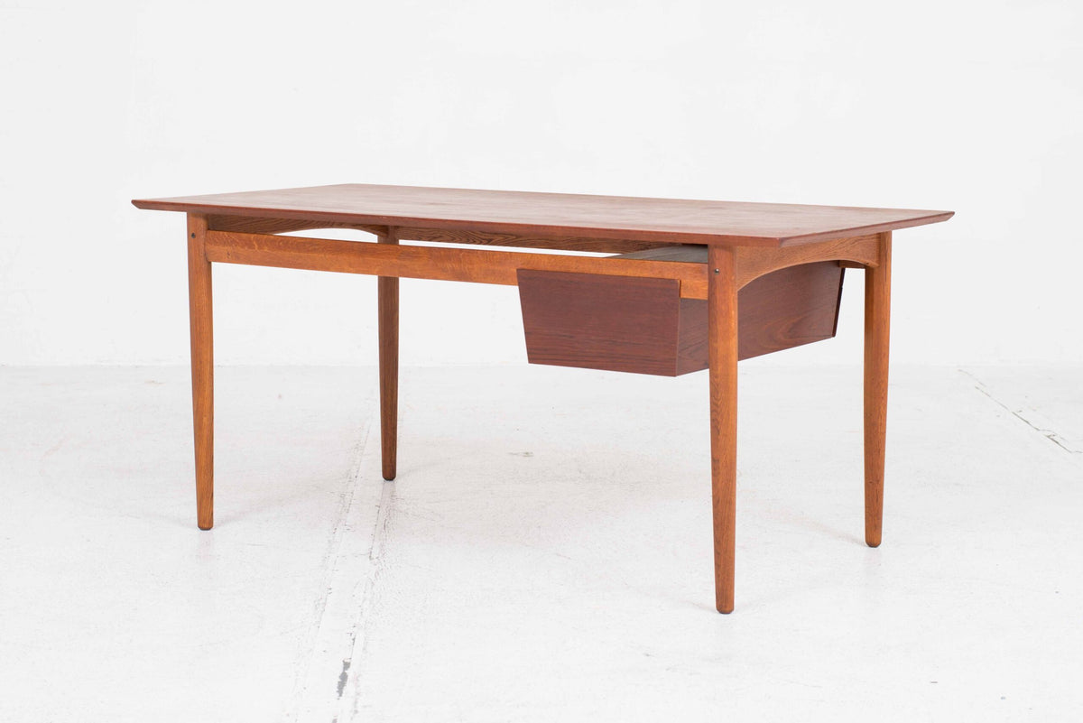 Frederica desk by Ib Kofod-Larsen