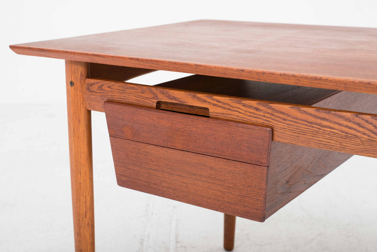 Frederica desk by Ib Kofod-Larsen
