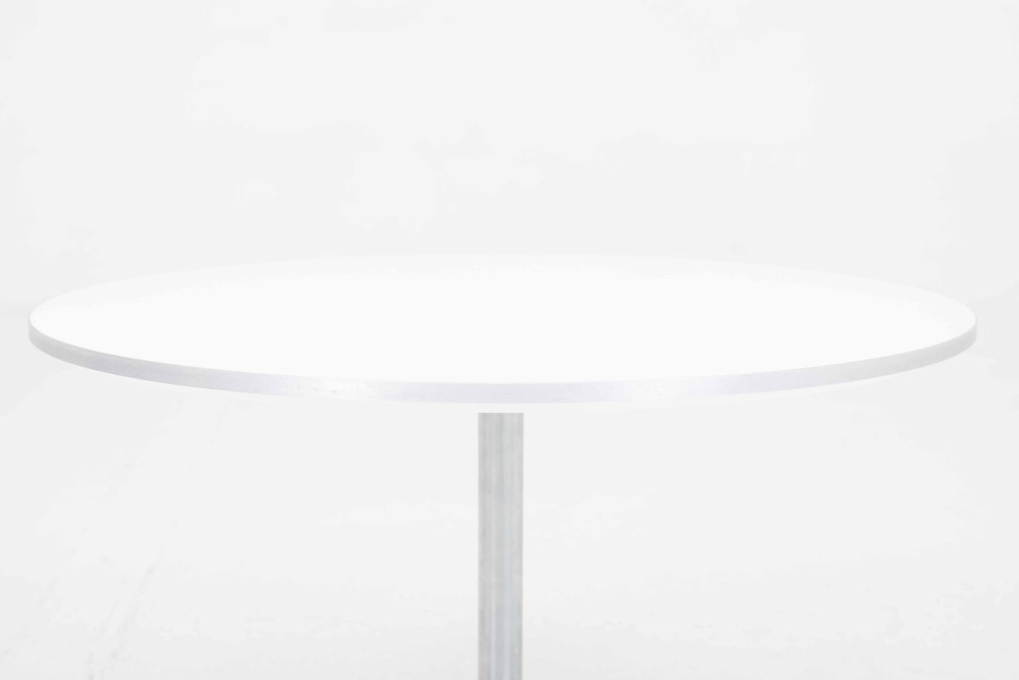 Vintage Couchtisch A222 von Arne Jacobsen für Fritz Hansen Weiß HPL