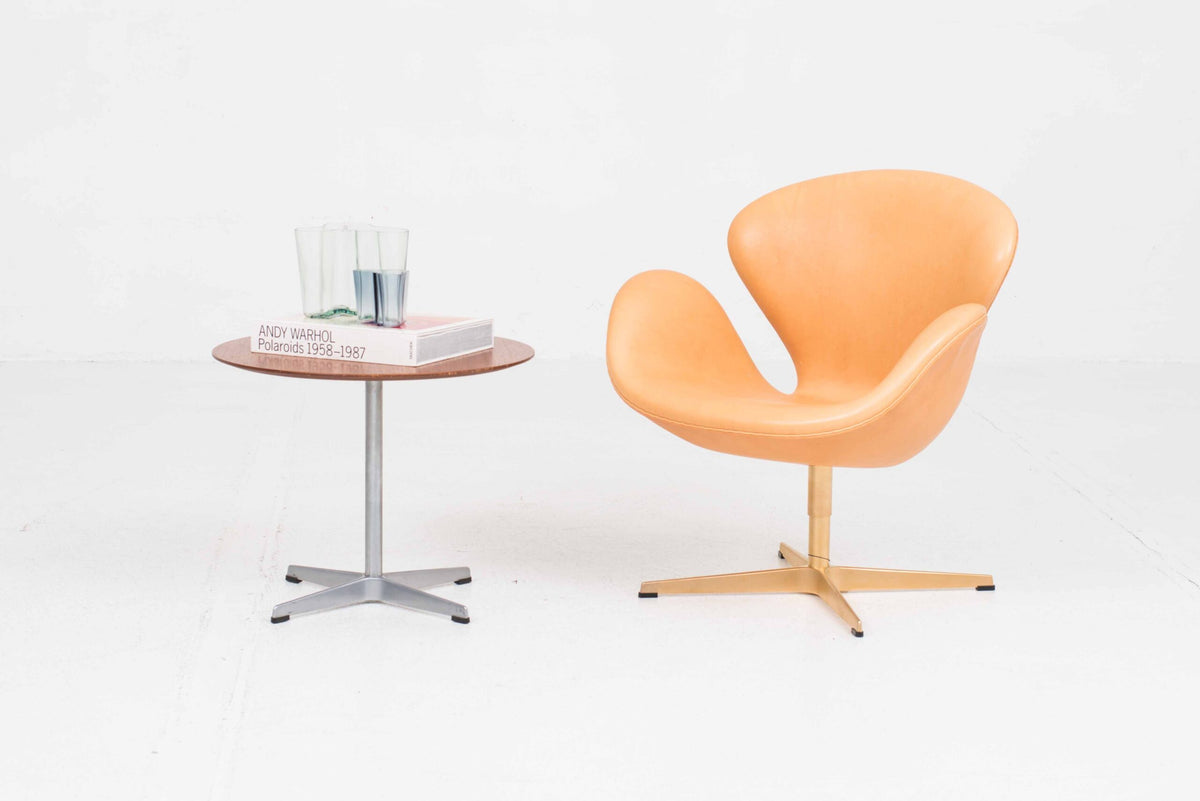 Vintage Couchtisch "Circular" von Arne Jacobsen für Fritz Hansen aus Teak