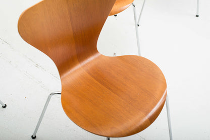 Fritz Hansen 3107 chairs by Arne Jacobsen in teak, set of four