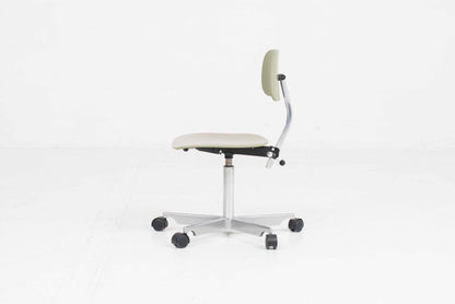 Vintage Bürostuhl "Kevi" von Jørgen Rasmussen für Fritz Hansen in Schilfgrün