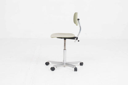 Vintage Bürostuhl "Kevi" von Jørgen Rasmussen für Fritz Hansen in Schilfgrün