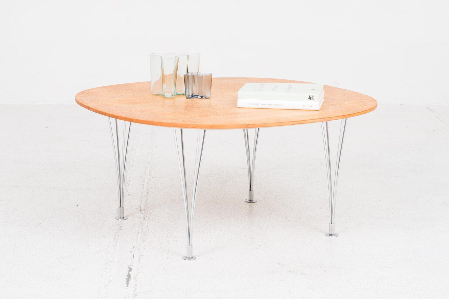 Supercircular coffee table by Piet Hein and Bruno Mathsson for Fritz Hansen