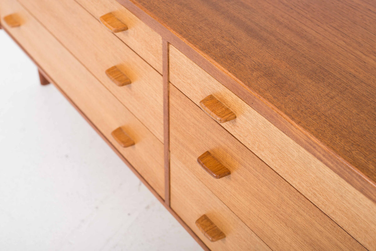 Vintage Highboard RY20 von Hans J. Wegner für RY Møbler