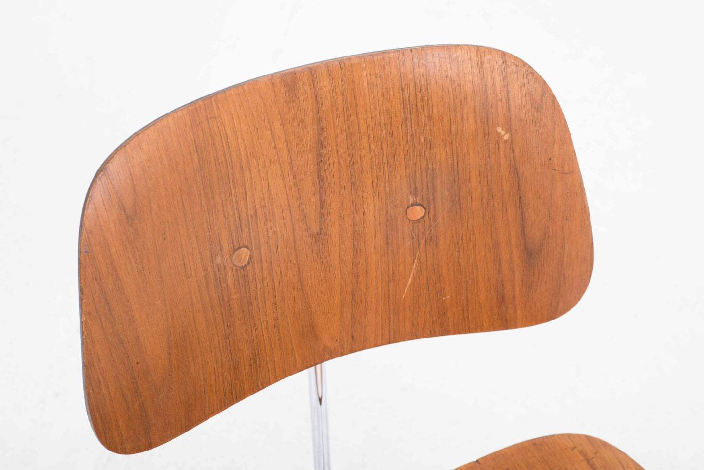 Vintage Stuhl DCM von Charles und Ray Eames für Herman Miller Nussbaum