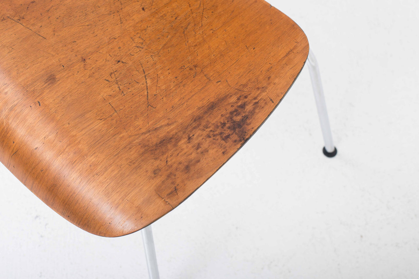 Vintage Stuhl DCM von Charles und Ray Eames für Herman Miller Nussbaum