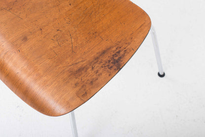 Vintage Stuhl DCM von Charles und Ray Eames für Herman Miller Nussbaum