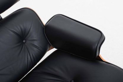 Vintage Lounge Chair und Ottoman von Charles und Ray Eames für Herman Miller, Nussbaum und Leder