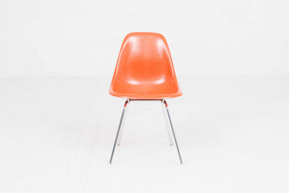 Vintage Stuhl Fiberglass DSX von Charles und Ray Eames für Herman Miller/Vitra, Rotorange