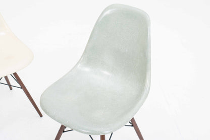 Vintage Stuhl Fiberglass Side Chair DSW von Eames für Vitra/Herman Miller Set von 4