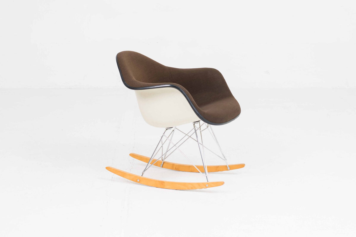 Vintage Schaukelstuhl RAR von Charles und Ray Eames für Vitra Braun