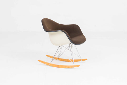 Vintage Schaukelstuhl RAR von Charles und Ray Eames für Vitra Braun