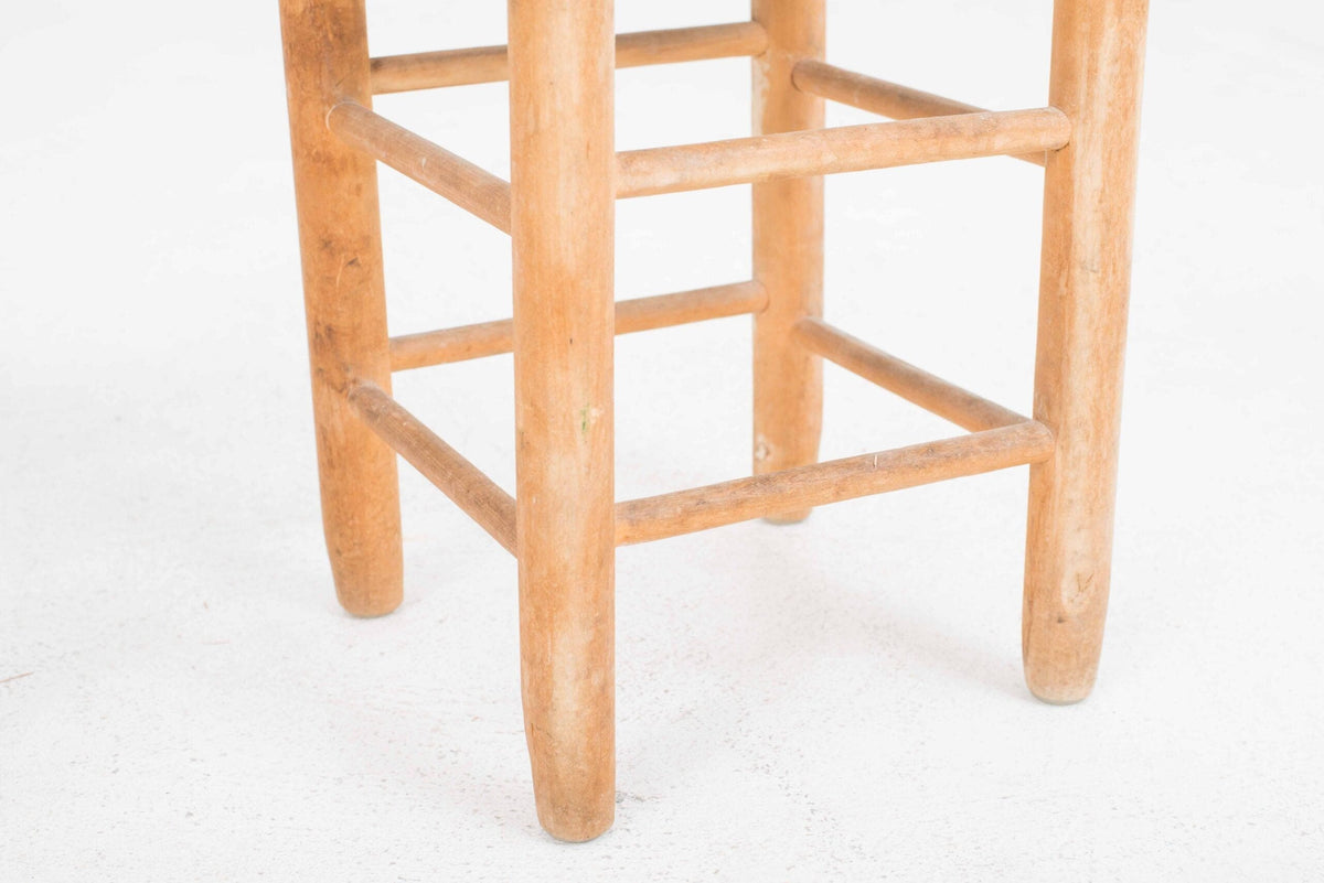 Vintage stool straw weave brown per piece