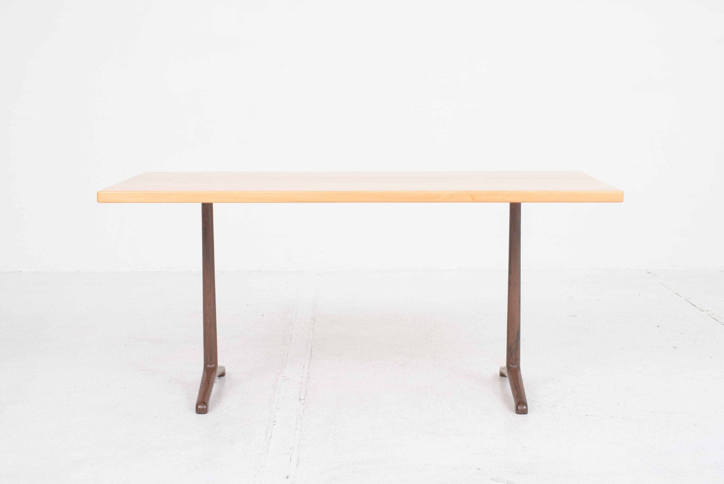 Vintage Tisch Delta t-1670 von Horgenglarus braun Buchenholz