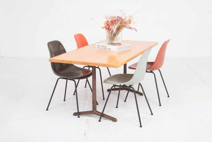 Vintage Tisch Delta t-1670 von Horgenglarus braun Buchenholz