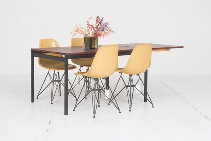 Table vintage de Dieter Wäckerlin pour Idealheim en palissandre