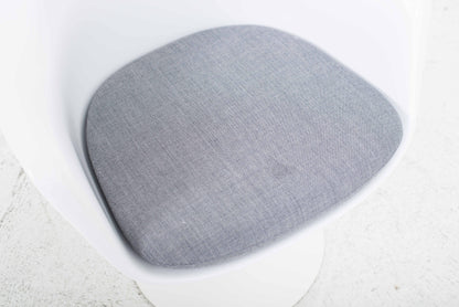 Tulip Armchair by Eero Saarinen for Knoll International in white