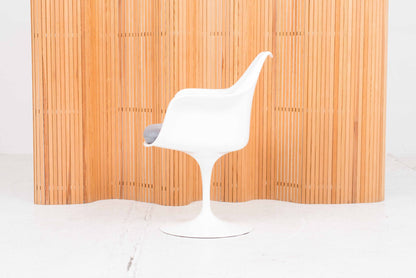 Tulip Armchair by Eero Saarinen for Knoll International in white