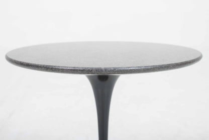 Vintage Tulip Beistelltisch von Eero Saarinen für Knoll in Granit Ø 41cm
