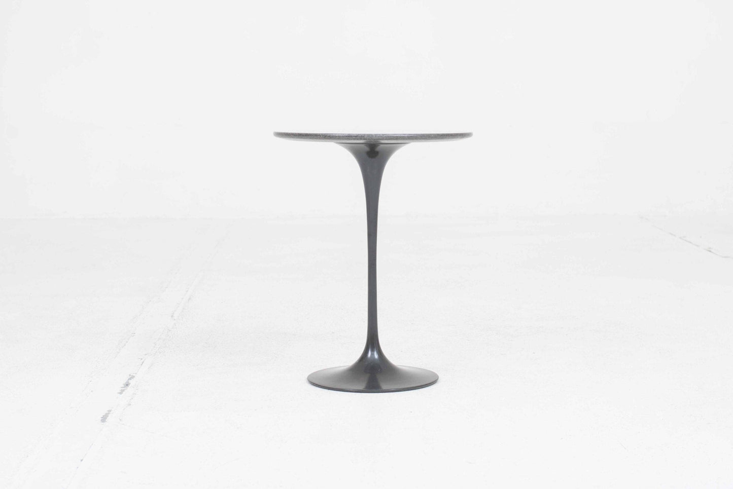 Vintage Tulip Beistelltisch von Eero Saarinen für Knoll in Granit Ø 41cm