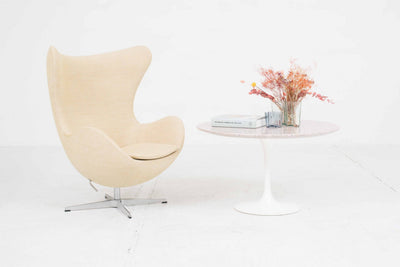 Vintage coffee table by Eero Saarinen for Knoll