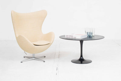 Tulip coffee table by Eero Saarinen for Knoll