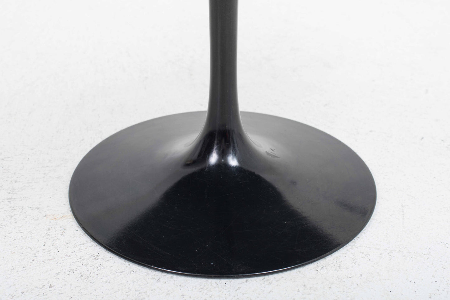 Table basse Tulip par Eero Saarinen pour Knoll