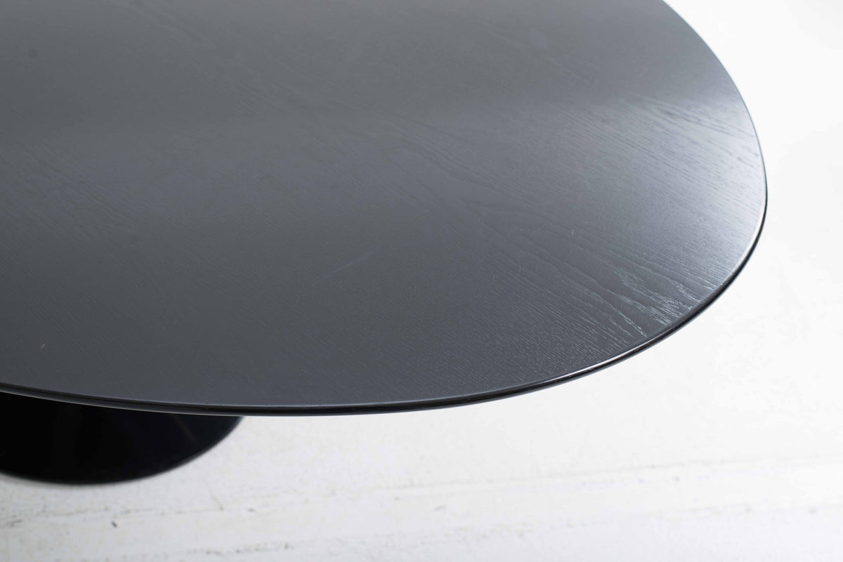 Tulip Table Oval 244cm von Eero Saarinen für Knoll International