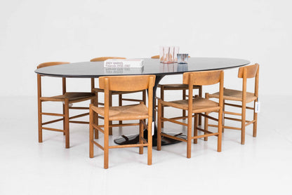 Tulip Table Oval 244cm von Eero Saarinen für Knoll International