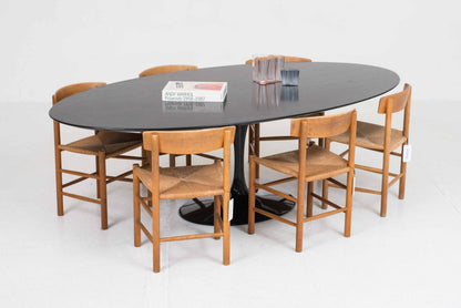 Tulip Table Oval 244cm von Eero Saarinen für Knoll International