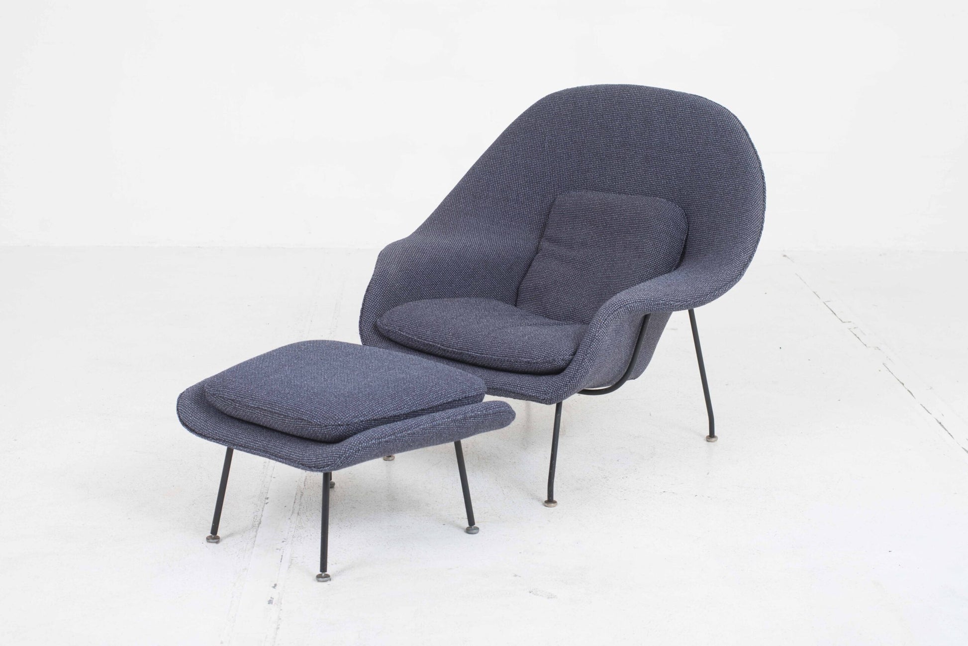 Vintage Sessel Womb von Eero Saarinen für Knoll International & Ottoman