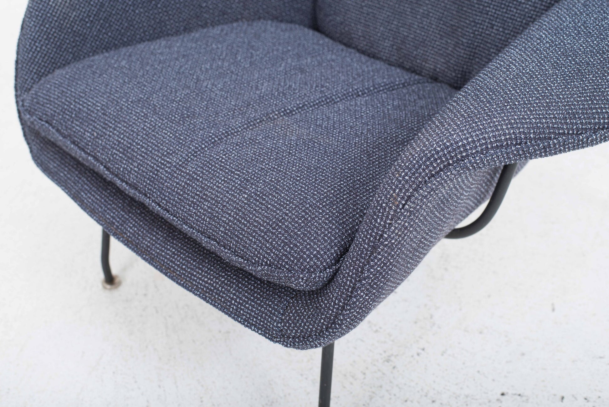 Vintage Sessel Womb von Eero Saarinen für Knoll International & Ottoman