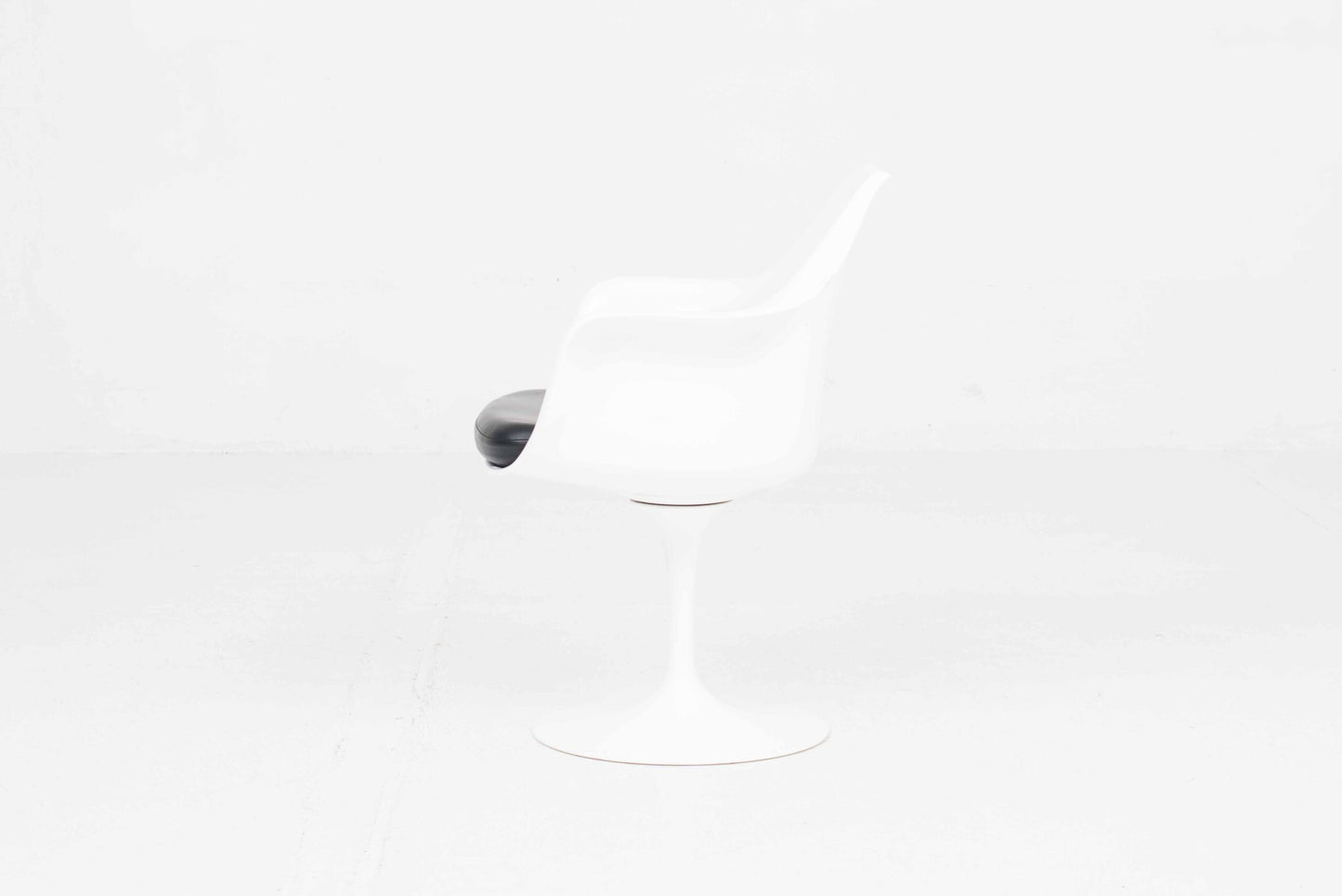 Vintage Armlehnstuhl Tulip von Eero Saarinen für Knoll International in Weiß