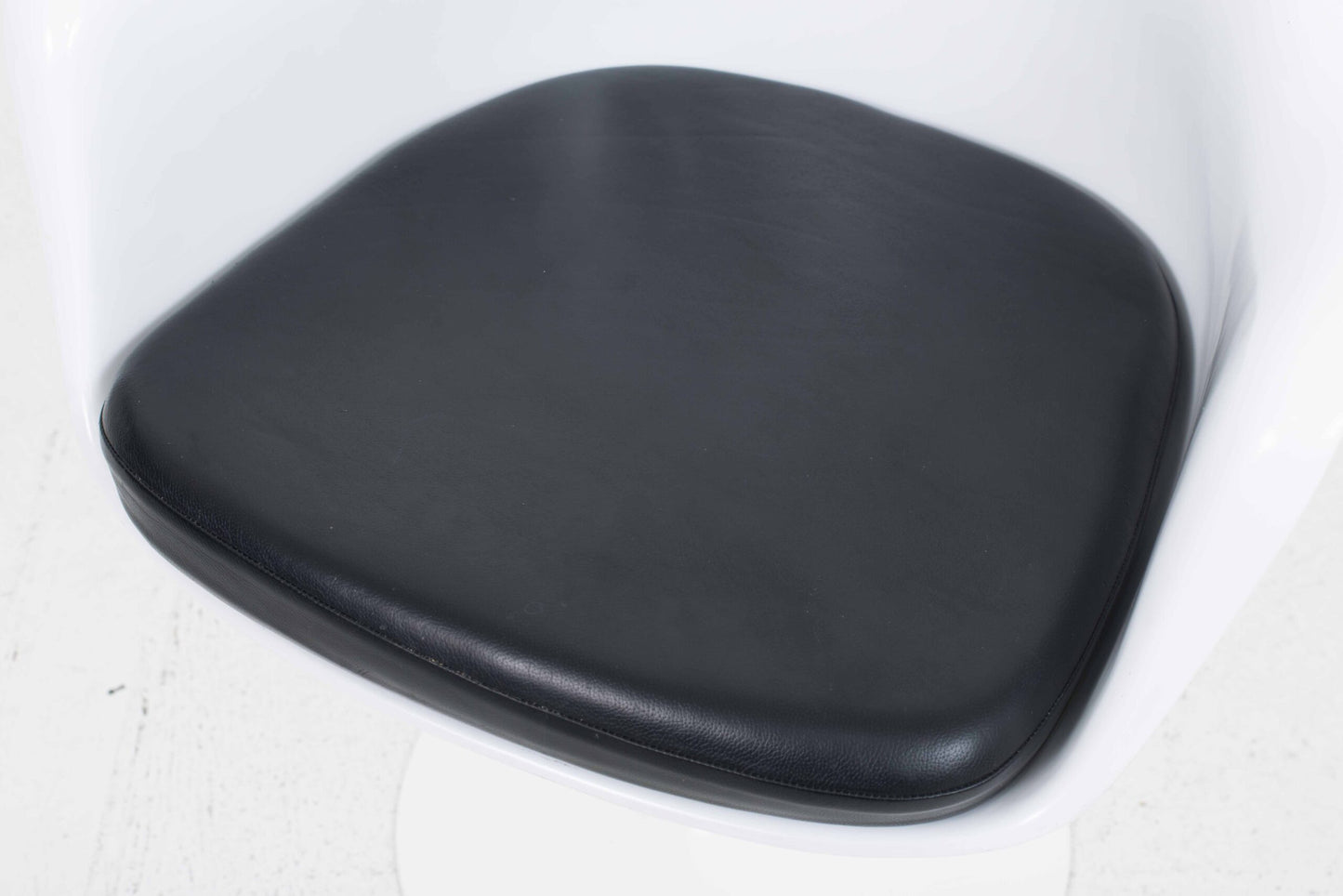 Vintage Armlehnstuhl Tulip von Eero Saarinen für Knoll International in Weiß